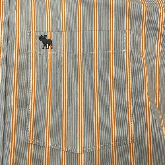 Abercrombie Men’s Striped Long Sleeve Button Down Shirt - Picture 4 of 5